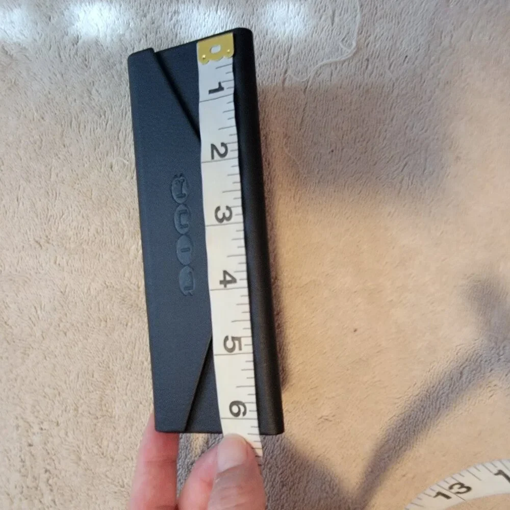 Link Black Triangle/Fold Flat Sunglass or Eyeglass Case Hard Side
